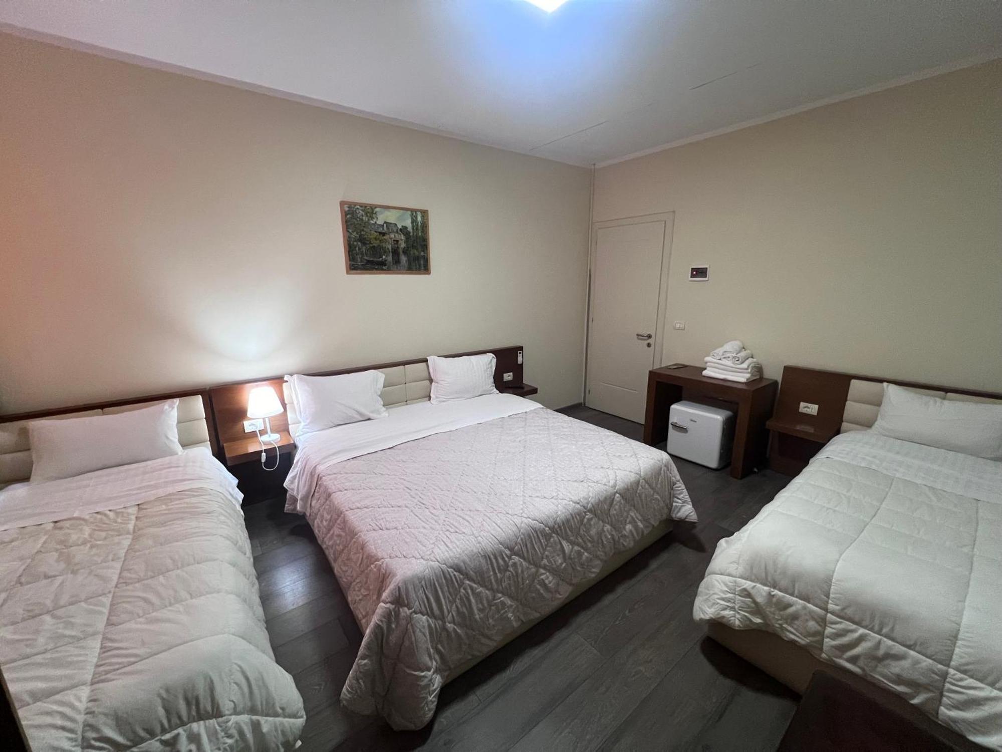 Bobi Hotel Shkodër Eksteriør billede